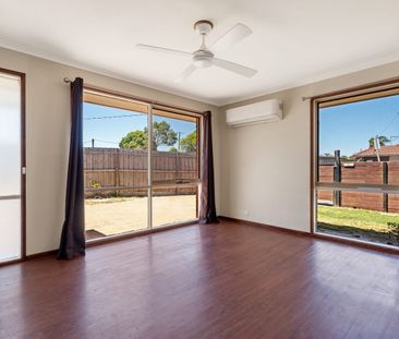 Comfortable Family Living Steps from Willmott Park Primary - Photo 6