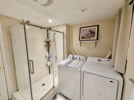 For Lease - 515 Louis Drive Unit# Ground Floor Unit, Mississauga, Ontario - Photo 2