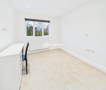 Edgwarebury Lane, HA8 8QL - Photo 6