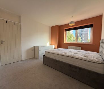 3 Bed Flat, Kirkstall Hill, LS4 - Photo 5