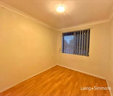 Spacious three-bedroom family home in quiet cul-de-sac - Photo 4