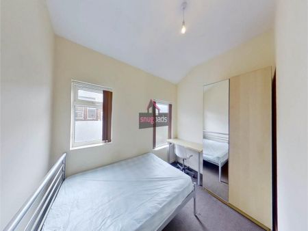 5 bedroom house to rent - Photo 2