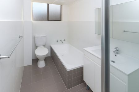 22/11-15 Ben Boyd Road, Neutral Bay NSW 2089 - Apartment For Rent | Domain - Photo 4