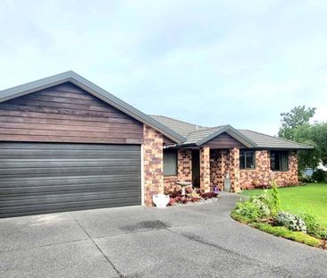 Spacious Family Home in Ohauiti – Available March - Photo 5