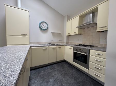 2 bedroom terraced to rent Navier Court, Longfleet Road, Poole, BH15 - Photo 5