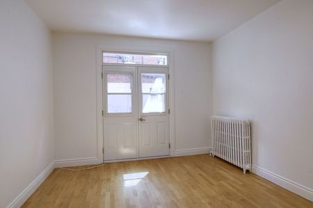 3710-3730 Queen Mary - Photo 3