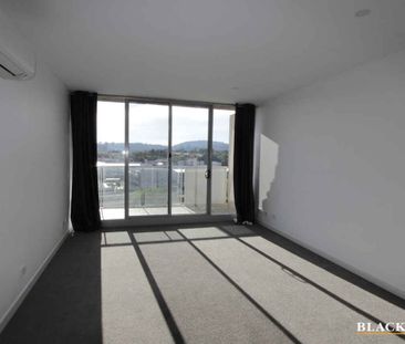 SKY PLAZA- LIVING AT ITS BEST - Photo 5