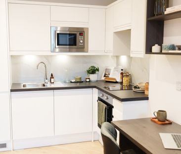 Apt 301, Churchill House Residence - Photo 6