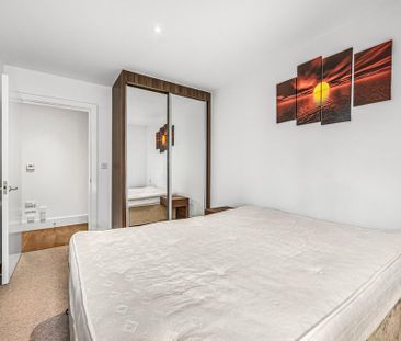 1 bedroom flat to rent - Photo 4