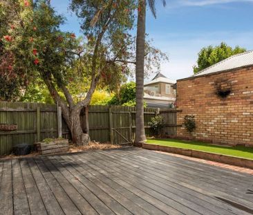 1 Smith Street, Kensington VIC 3031 - Photo 3