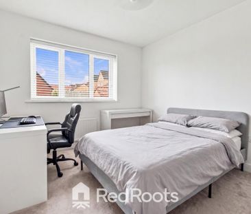 4 bedroom detached house to rent - Photo 5
