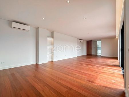 Apartamento T4 em Porto - Photo 4