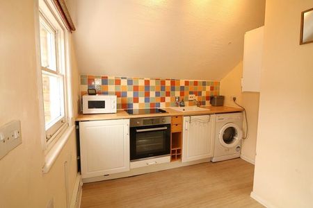 Studio to rent - Photo 4