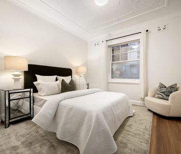 Renovated Apartment In Convenient Location - Photo 3