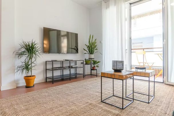 Carrer de Josep Benlliure, Valencia, Valencian Community 46011 - Photo 1