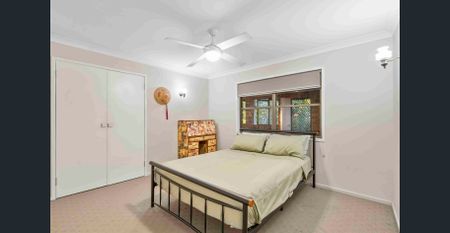 1 Acre Bayside North-Facing Sanctuary – Family, Pet and Home Business Ready - Photo 5