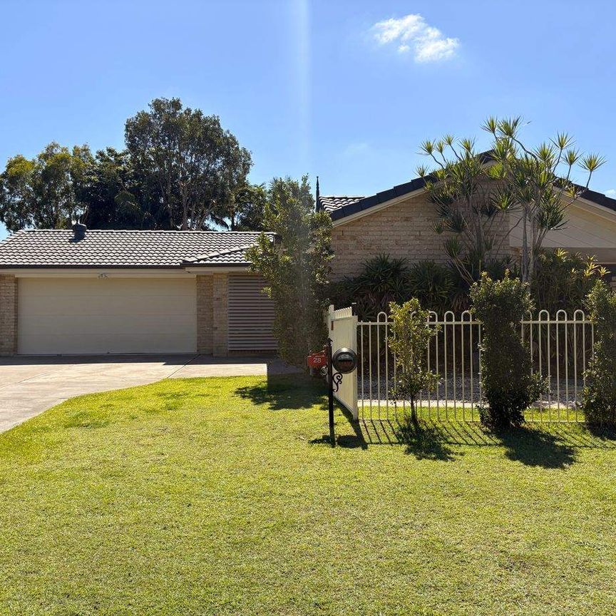 Enjoy Privacy & Comfort in this Spacious Family Home - Photo 1
