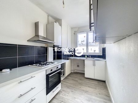 Location appartement à Brest, 2 pièces 47.4m² - Photo 4