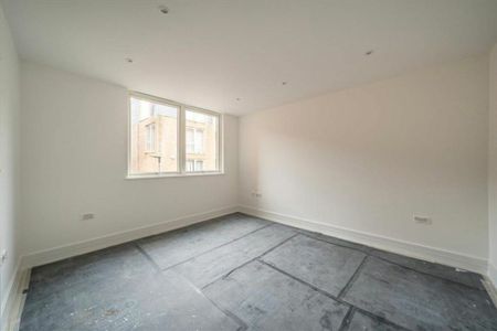 Greenwich High Road, Greenwich, SE10 - Photo 2