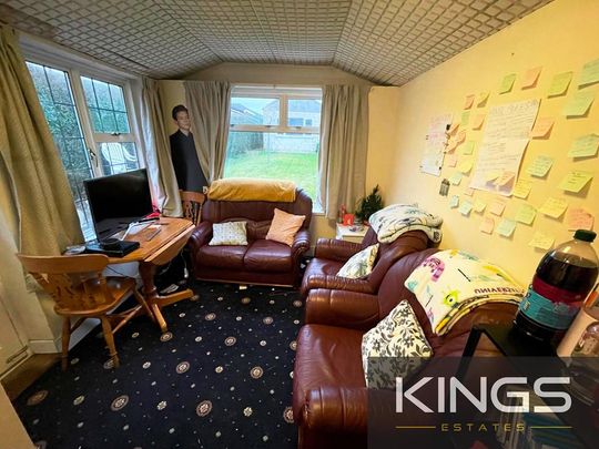 5 bedroom semi-detached house to rent - Photo 1