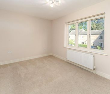 2 bedroom semi-detached house to rent - Photo 4