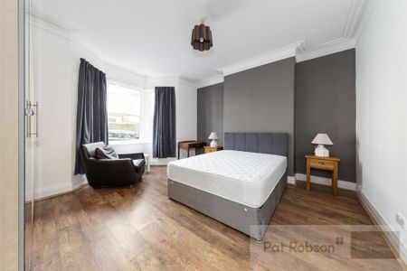 Ashleigh Grove, Newcastle Upon Tyne - Photo 5