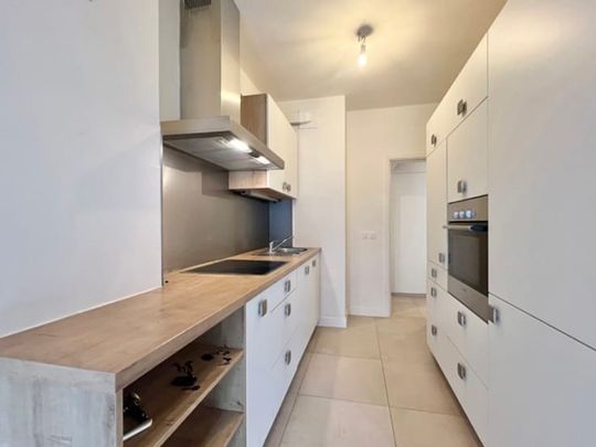 Appartement te huur - Photo 1