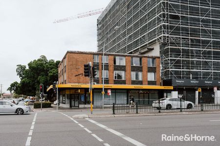 Spacious Fully-Furnished One Bedroom Unit - Photo 5