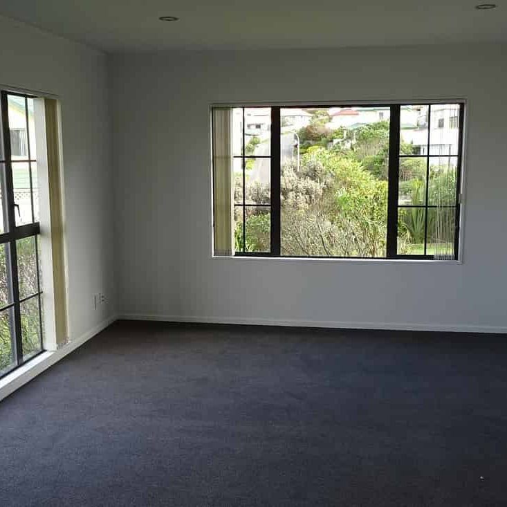 4 Bedroom Sunny House in Johnsonville - Photo 1