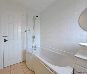 2 bedroom property to rent in Irvine - Photo 6