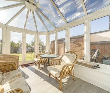 Rushden Gardens, Mill Hill, NW7 - Photo 2