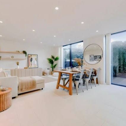 2 Bedroom 2 Bathroom - Photo 1