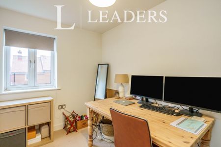 3 bedroom house to rent Piper Way, West Broyle, Chichester, PO19 - Photo 4