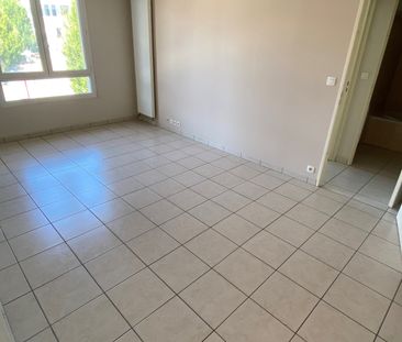 Location Appartement 2 pièces 40m² RODEZ 12000 - Photo 1