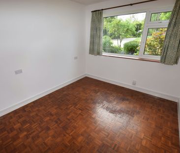 Flat to rent on - Photo 2