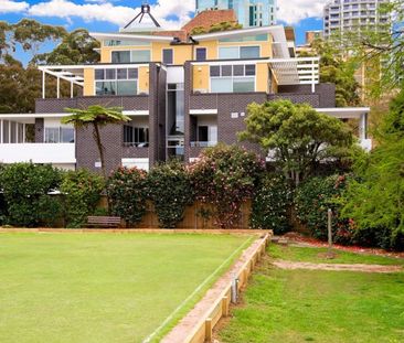 Huge One Bedroom Apartment Close to Chatswood Metro - Photo 3