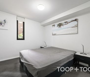 FURNISHED LIVING ON FLINDERS - Photo 5