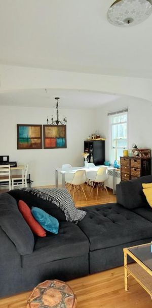 Lumineux 5 1/2 - Photo 1