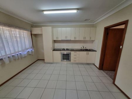 1BR Flat In Great Location - Photo 3