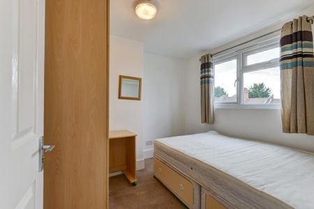 6 bedroom house to rent - Photo 4