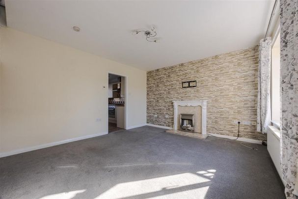 3 bedroom semi-detached house to rent - Photo 1