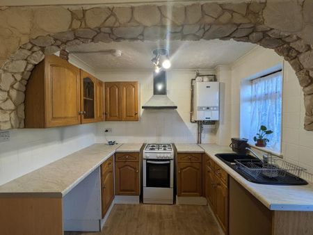 2 bedroom semi-detached house to rent - Photo 4