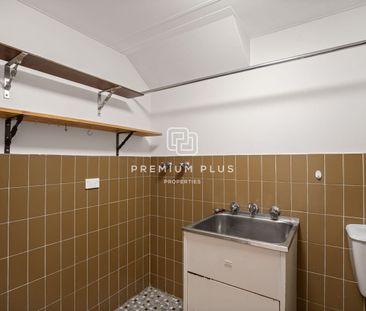 3 Bed Townhouse with Private Courtyard – Walk to Lane Cove Village - Photo 2