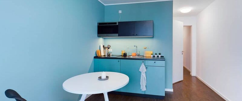 DIE ZIMMEREI | Möbliertes Apartment in Mitte: ideal für Berufseinsteiger & Studierende | Large Bude - Photo 1