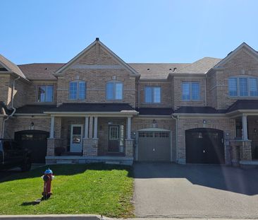 For Lease - 96 Fortis Crescent, Bradford West Gwillimbury, Ontario - Photo 3