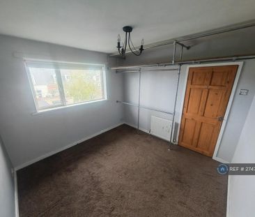 3 bedroom terraced house to rent - Photo 2