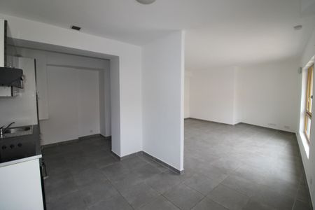 TOULON - T2 RDC de 59.37 m² - Photo 2