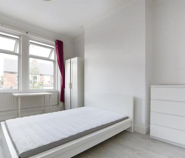 4 bedroom maisonette to rent - Photo 5