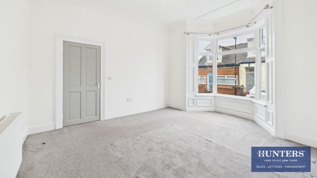 2 bedroom House To Let Total Size: 651 SQ FT - Photo 1