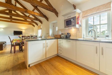 2 bedroom barn conversion to rent - Photo 2